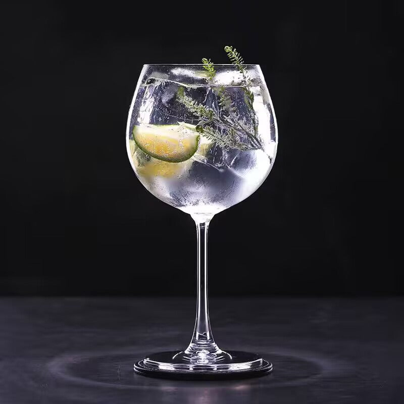 Crystal Glass Goblet For Elegant Beverage Serving
