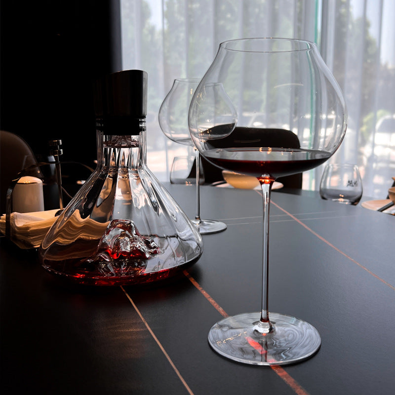 Hand Blown Crystal Glass Goblet For Elegant Beverage Serving