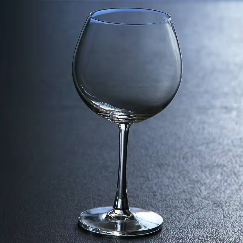Crystal Glass Goblet For Elegant Beverage Serving